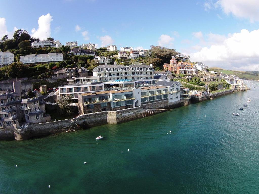 Salcombe Harbour Hotel waterfront